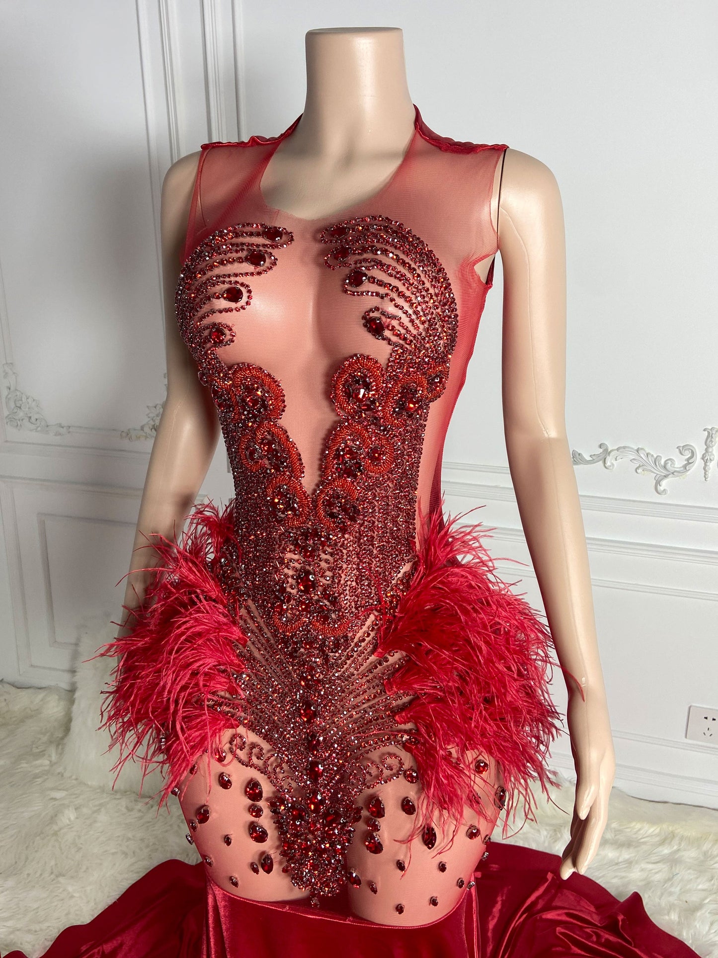 ROSE-FEATHER Crystal Rhinestone GOWN